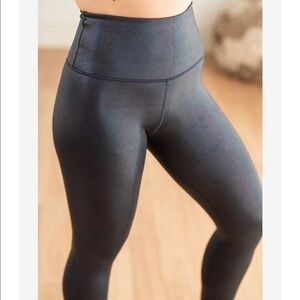 Everyday Black Pearl 7/8 size Large blue sparkle